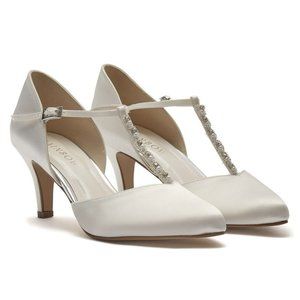 Rainbow Club Cordelia Ivory Satin T-Bar Bridal Heels, Size 8.5 US/ 6.5 U…